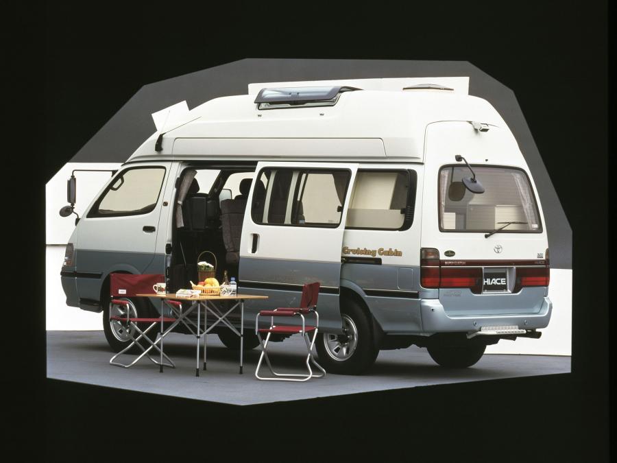  Toyota Hiace Cruising Cabin High Roof 1993 года  (фото 8 из 10)
